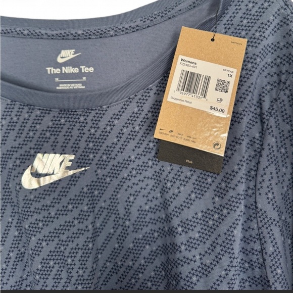 Nike Plus Size Sportswear Essentials Long-Sleeve Top NWT - Picture 6 of 7